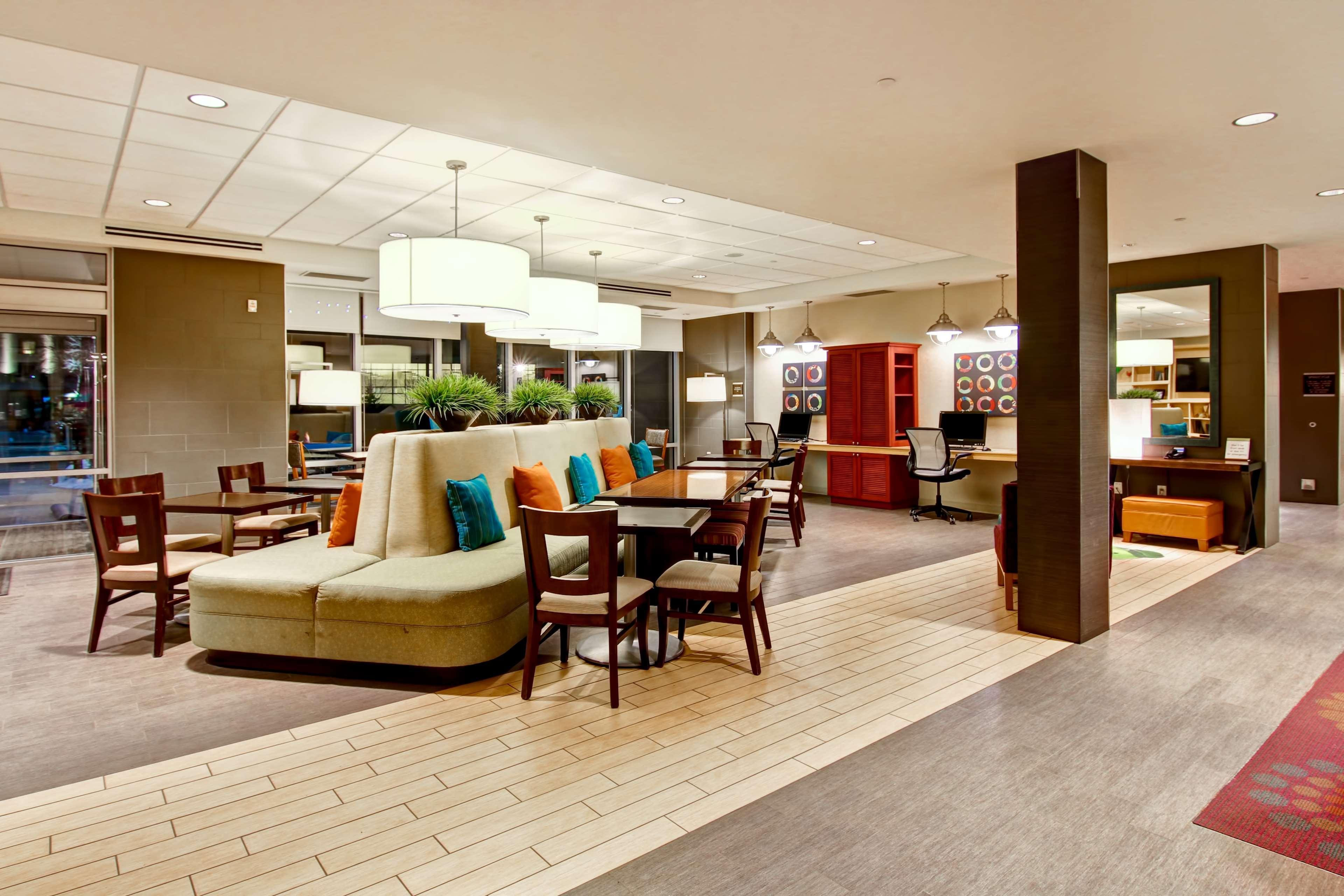 Home2 Suites By Hilton West Edmonton Exterior foto